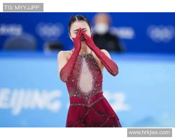 米兰冬奥会足球明星闪耀赛场展现激情与梦想的精彩瞬间